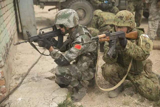  Soldiers Wearing Ballistic Vests